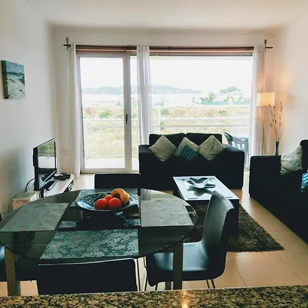 Azul Bay Сан-Мартинью-ду-Порту